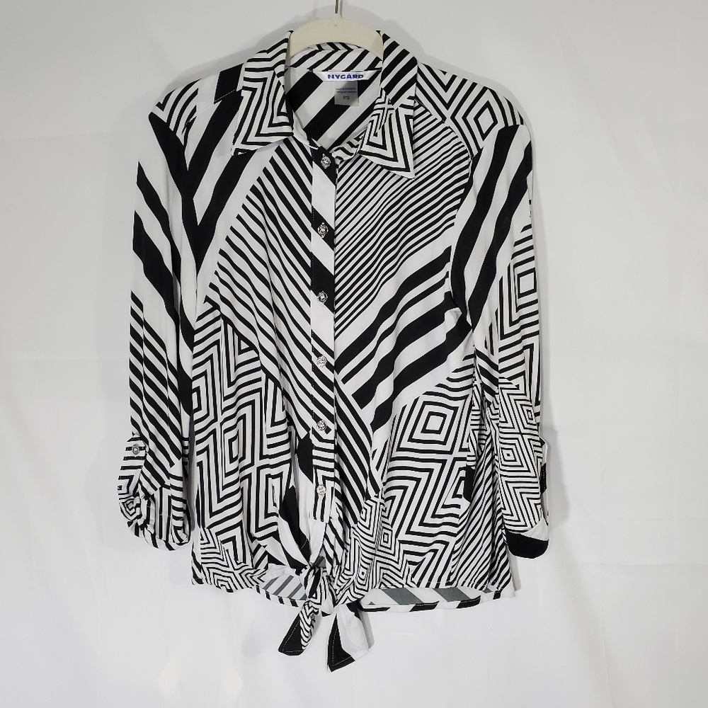 Nygard Black and White Geometric Blouse Top PS
